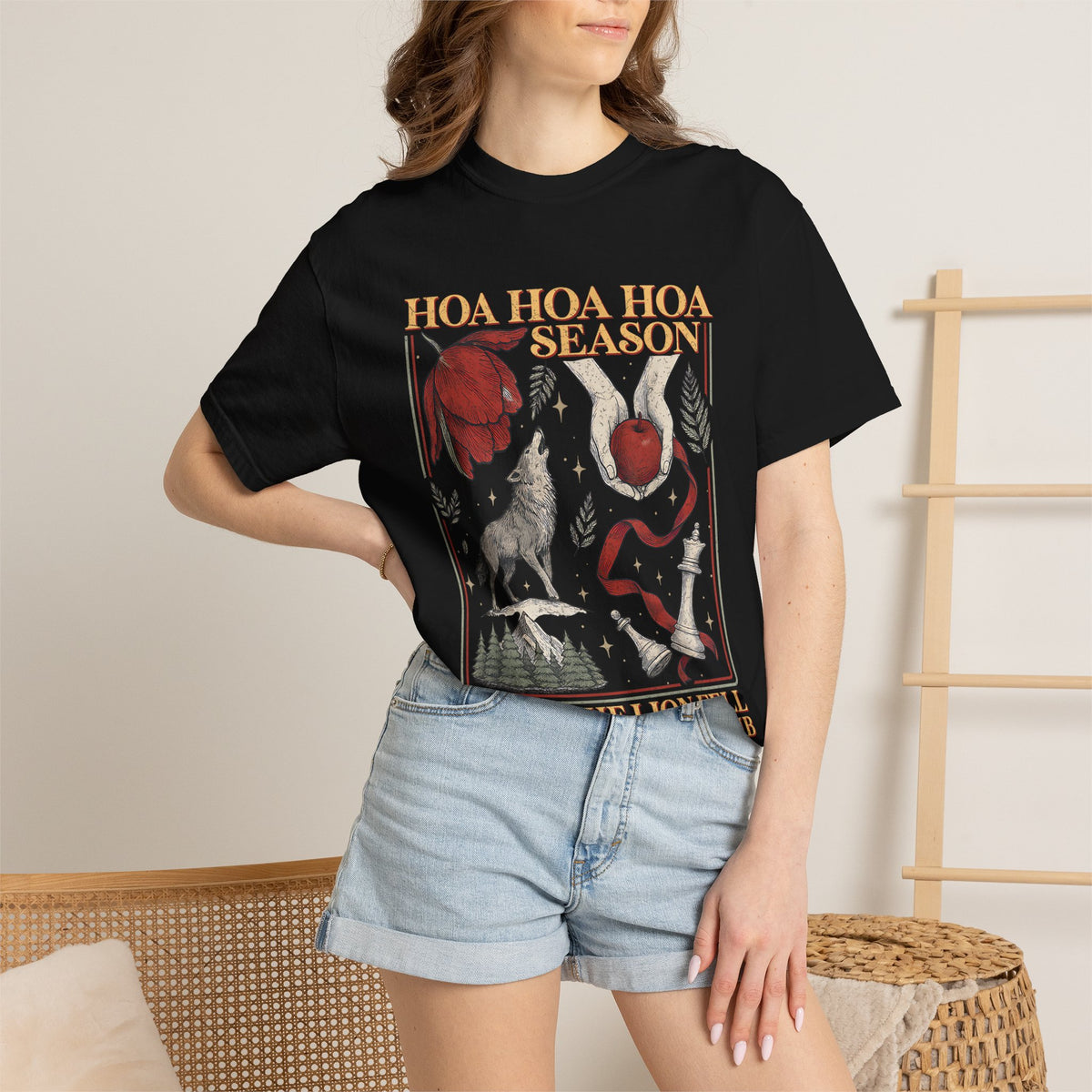 Hoa Season Graphic T-Shirt — Vintage Wolf & Floral Illustration Tee