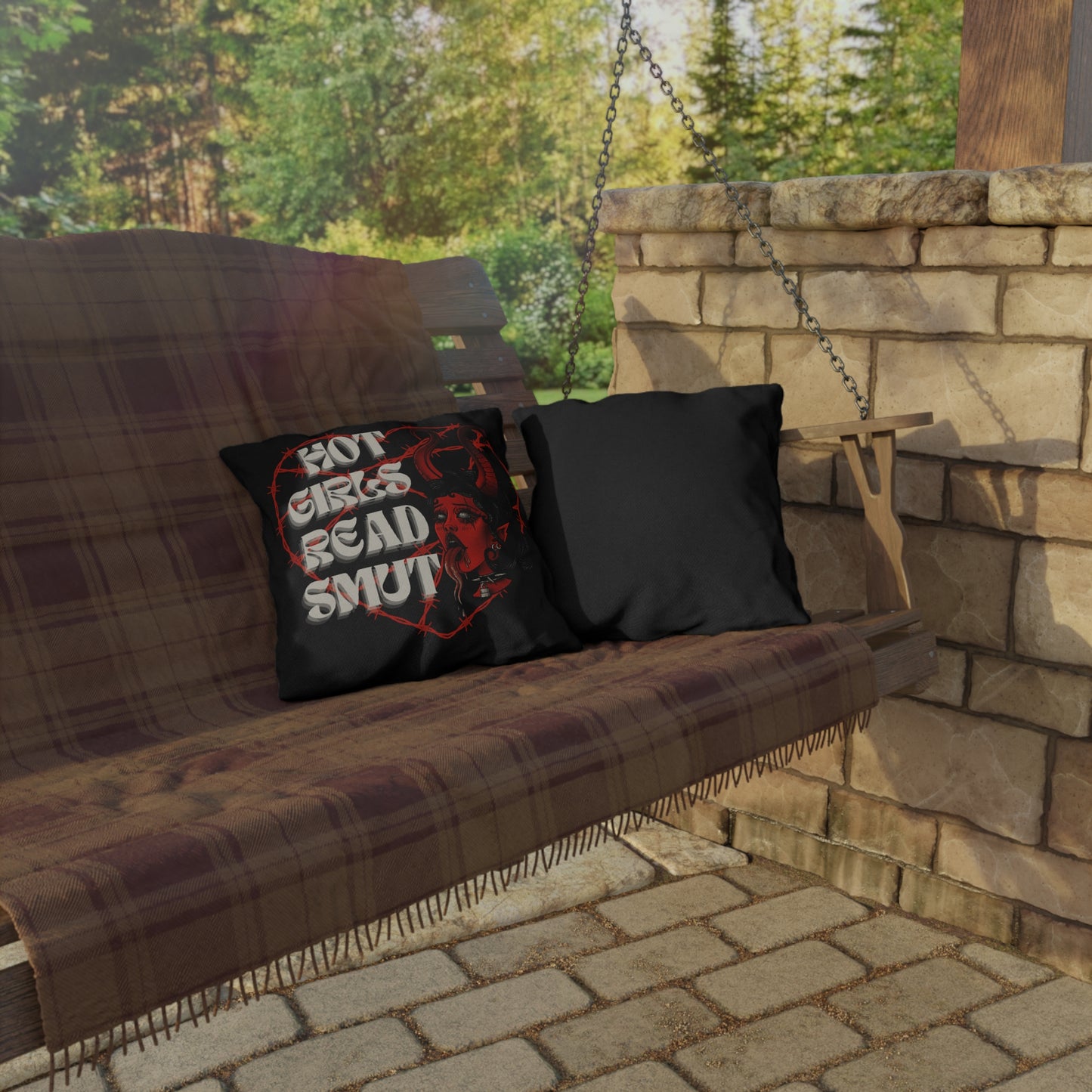 Punk Style Outdoor Pillow - 'Hot Girls Read Smut' Decorative Cushion