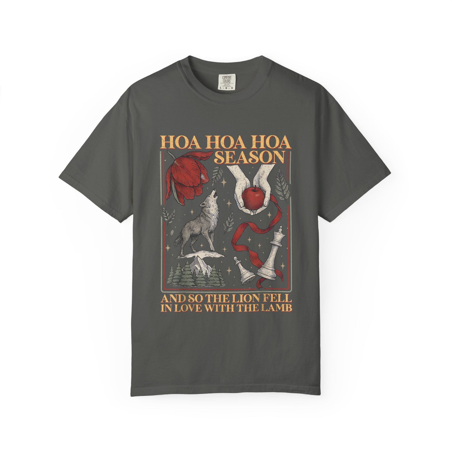 Hoa Season Graphic T-Shirt — Vintage Wolf & Floral Illustration Tee