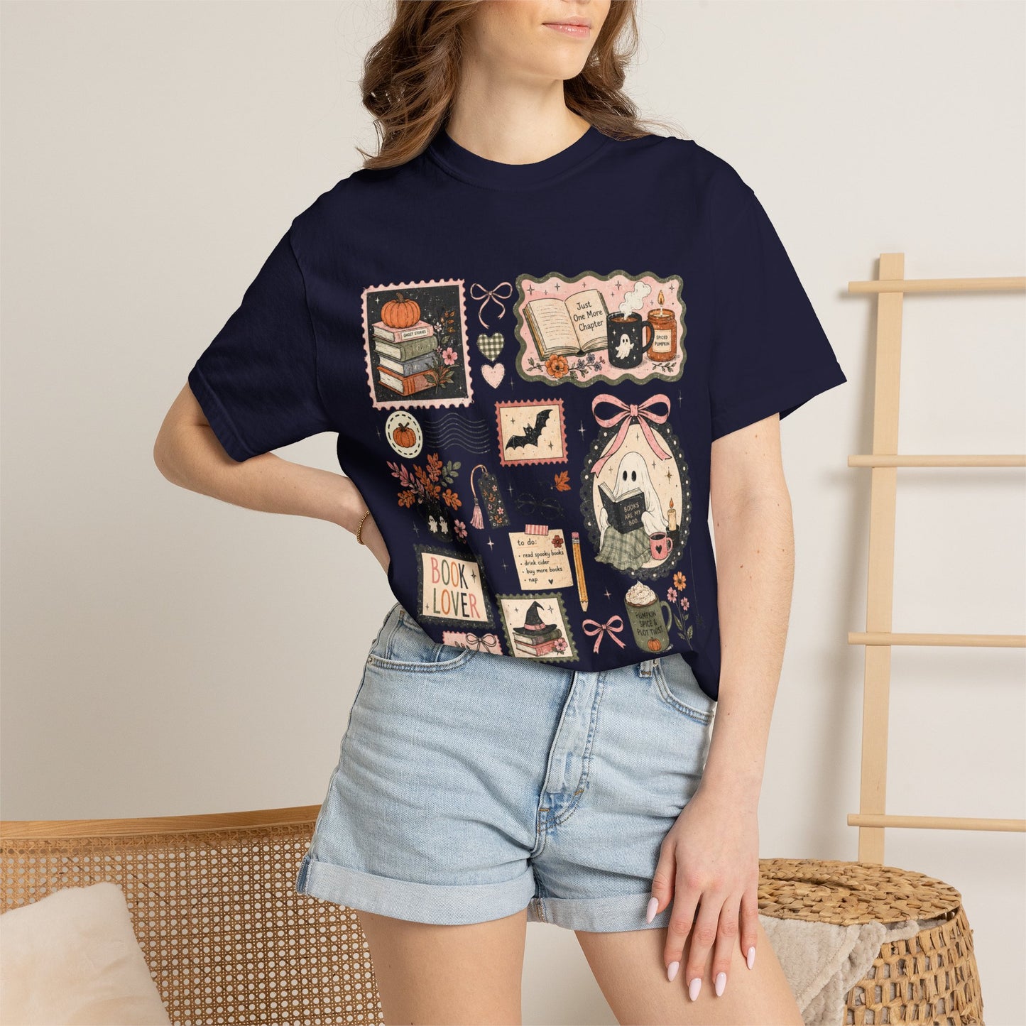 Book Lover ghostie Graphic T-Shirt